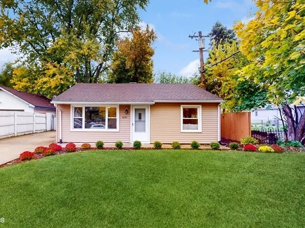 839 Plum St, Aurora, IL 60506