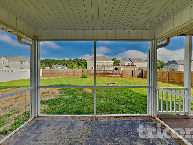 15 Summerseat Way — Photo 19