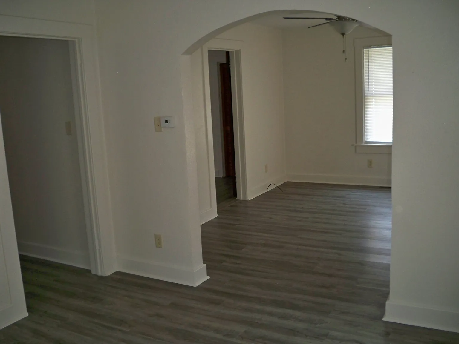 2 bed, 900 sqft, $1,200 — Photo 4