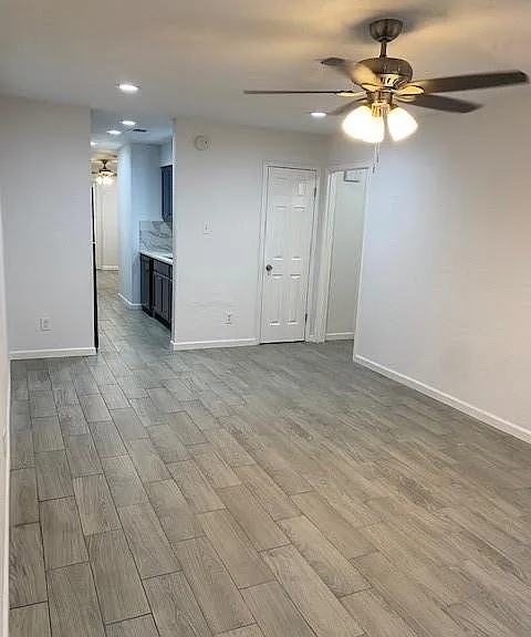 12728 Shannon Hills Dr — Photo 13