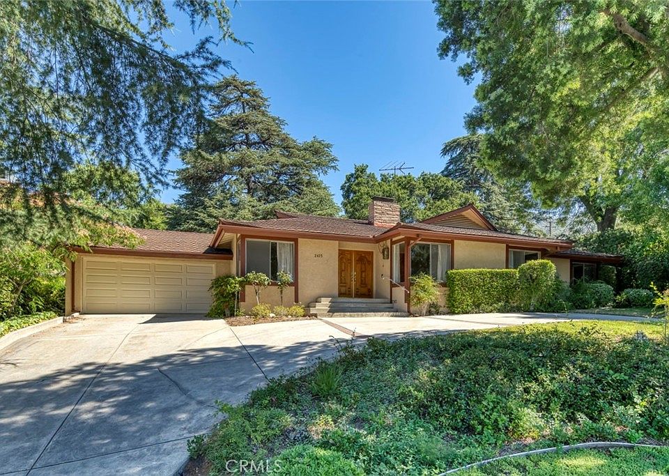 1st image of 2415 Whittier Dr