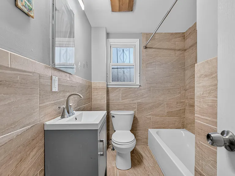 437 7th Ave #R2 — Photo 17