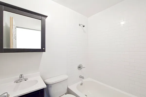 Rented by R New York | media 1