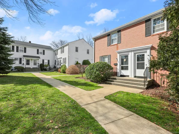 265 Sylvan Knoll #265, Stamford, CT 06902