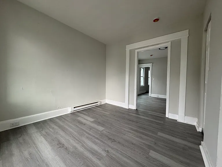 34 Vermont St #3 — Photo 3