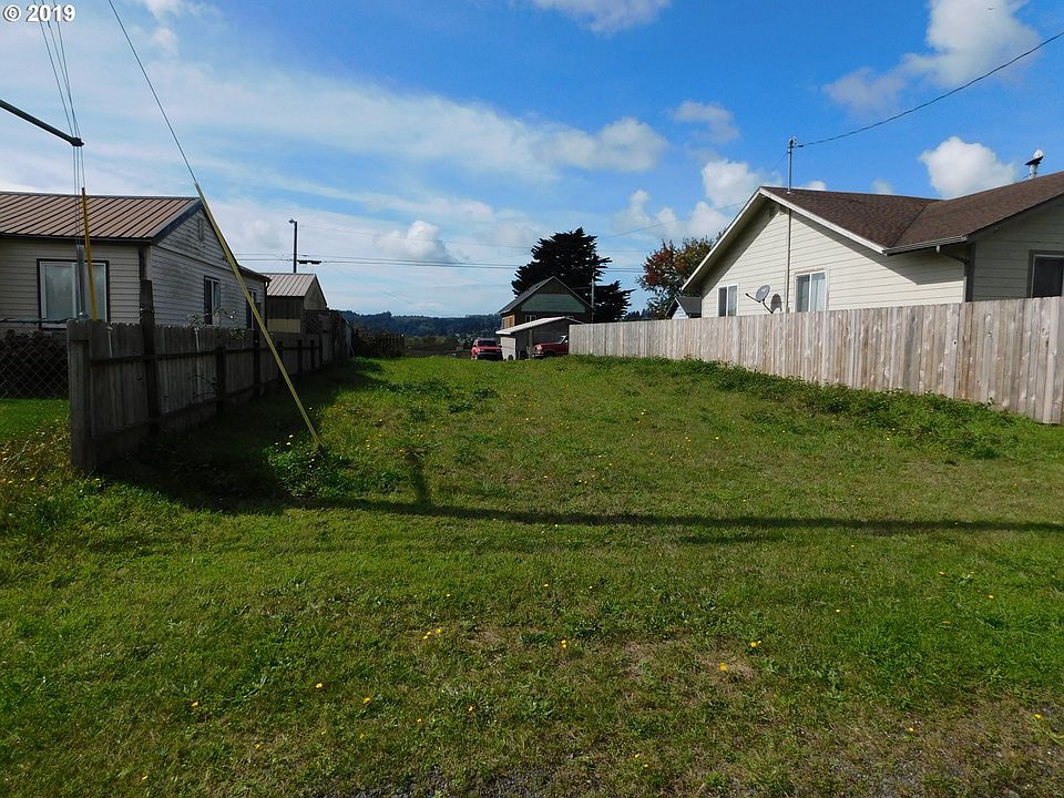 2nd image of 243 2nd Ave