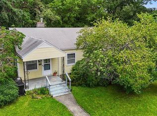 212 Plum St, Burlington, NC 27215