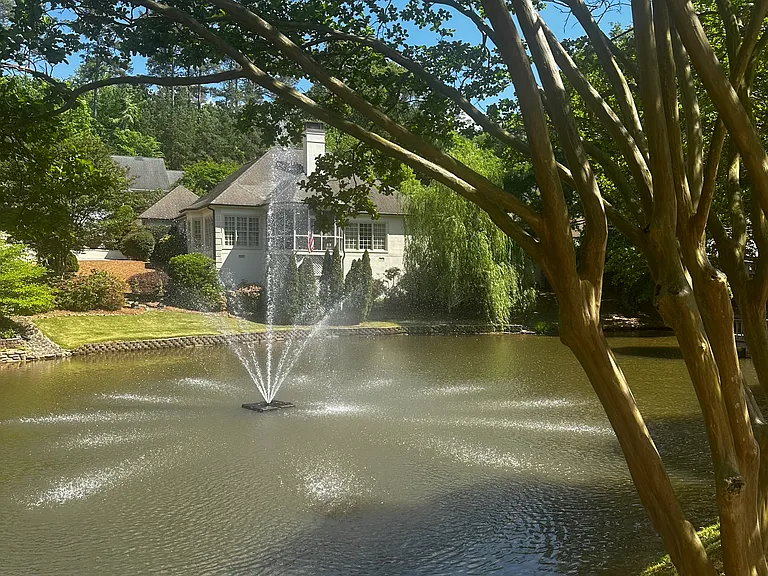 151 Vinings Ct SE — Photo 3