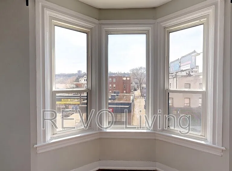 477 King St E #463 — Photo 4