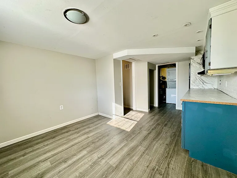 2900 14th Ave — Photo 23