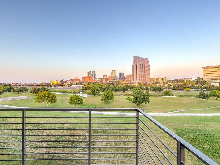 Spectacular Downtown Views
