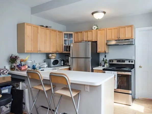 43 Park Vale Ave #8A, Allston, MA 02134