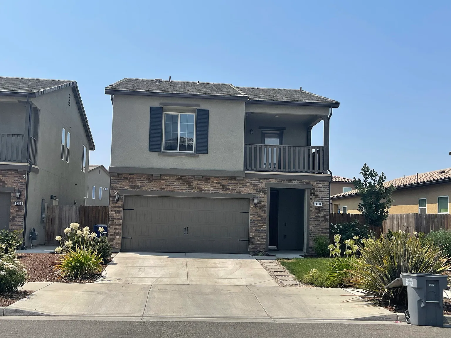 4381 Strathmore Pl photo 1