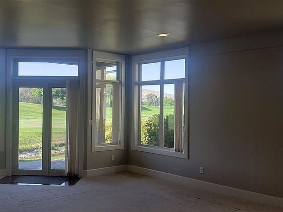 2nd image of 461 Columbia Point Dr