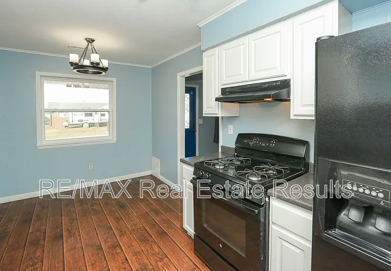 1314 W Margaret Pl — Photo 9