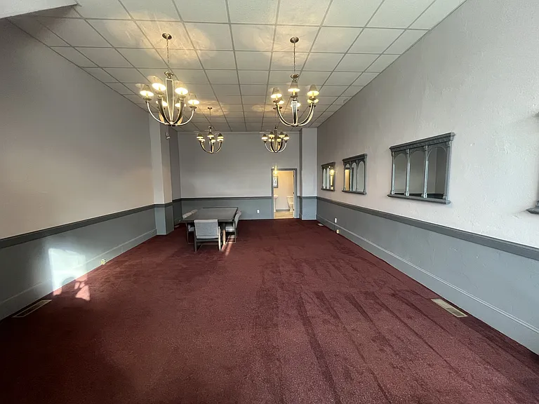 328 E State St #2 — Photo 4