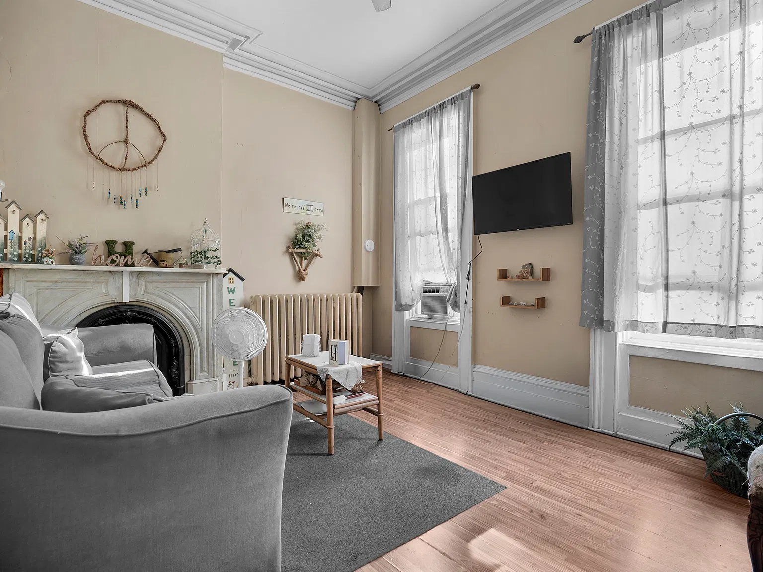2 bed, 800 sqft, $1,550 — Photo 1
