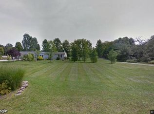 10530 Brosius Rd, Garrettsville, OH 44231