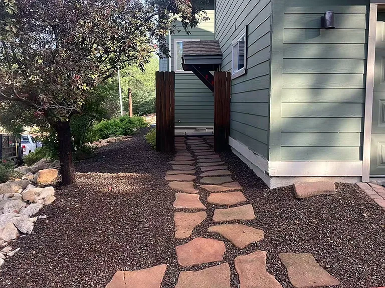 1391 E Payton Way — Photo 2