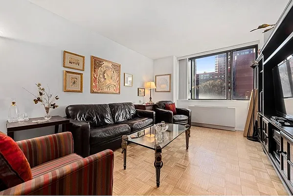 Rented by Douglas Elliman | media 5