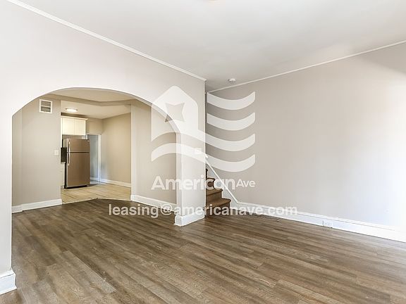 1475560_002_living_room_2.jpg