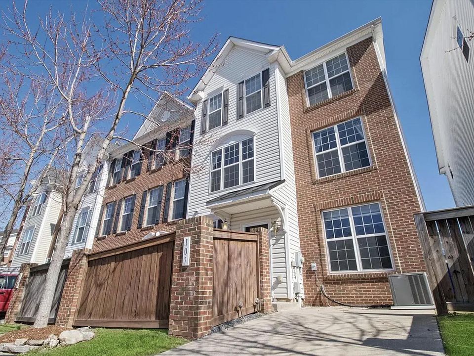 1st image of 107 Featherstone Pl