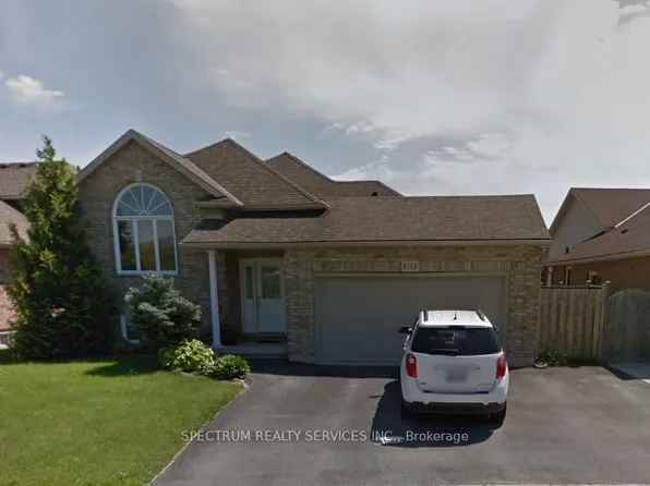 8112 Beaver Glen Dr, Niagara Falls, ON L2H 3K5