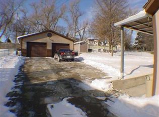 4824 S 46th Ave, Omaha, NE 68117