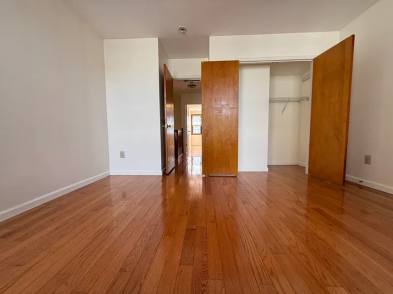 1229 Wood St #2F — Photo 12