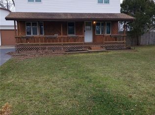 1128 Saunders Settlement Rd, Niagara Falls, NY 14305