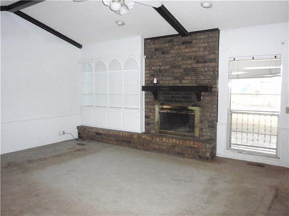3rd image of 12133 Greenlawn Ave