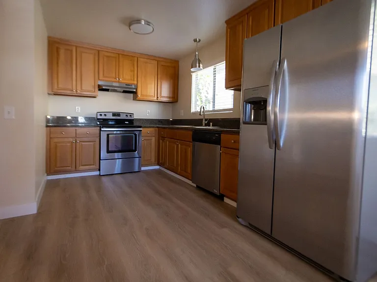973 Mission Dr — Photo 6