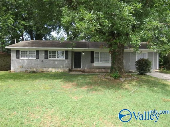 2217 Linde St NW, Huntsville, AL 35810