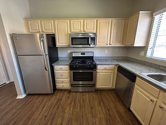 4th image of 5250 S Rainbow Blvd Unit 2137