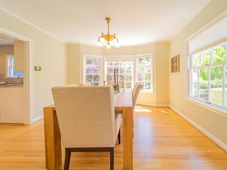 2840 SW Fern St — Photo 12