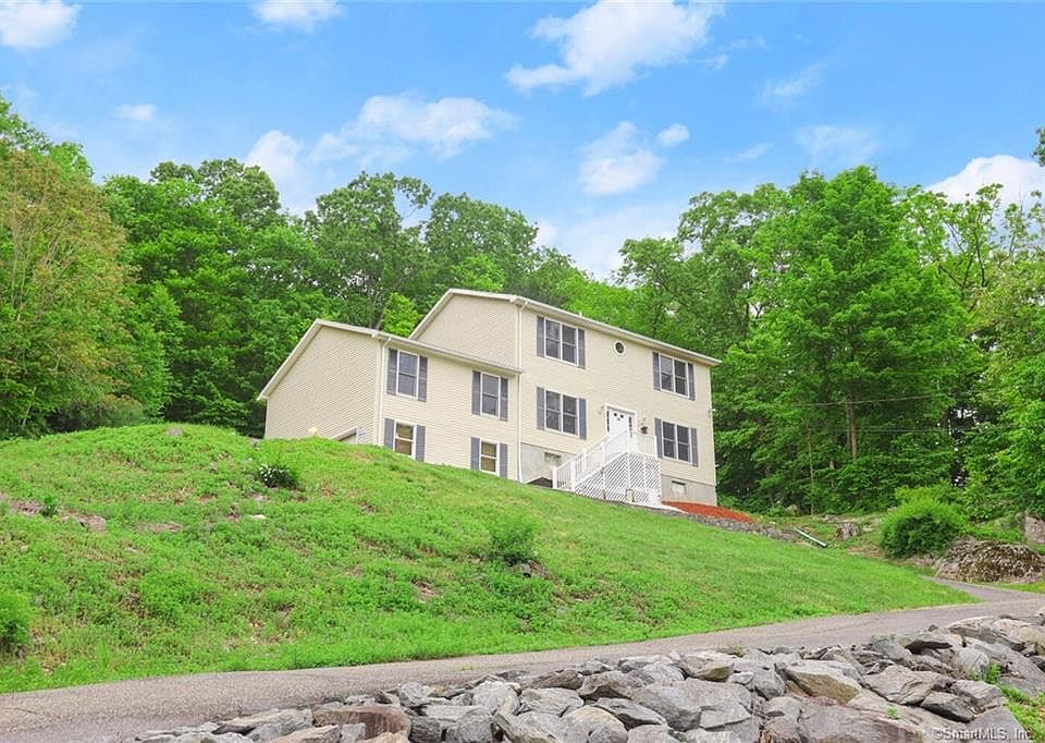 1st image of 28 Wells Rd