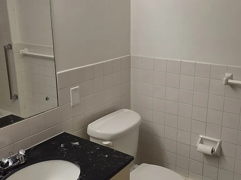 6305 York Ave S #301 — Photo 17