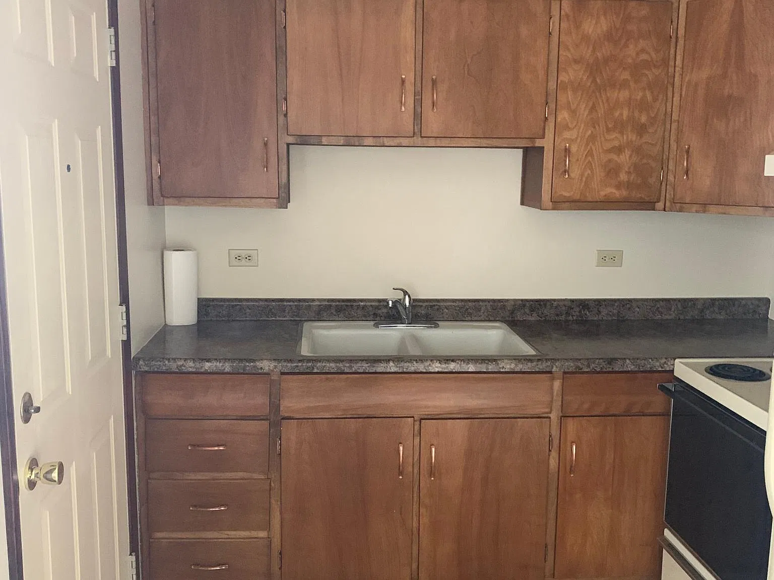 1 bed, 800 sqft, $1,095 — Photo 4