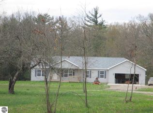 6002 E Valley Rd, Mt Pleasant, MI 48858