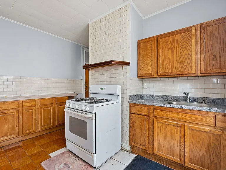 380 Ege Ave #1 — Photo 9