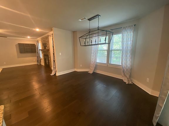 5th image of 1 Elms Cir