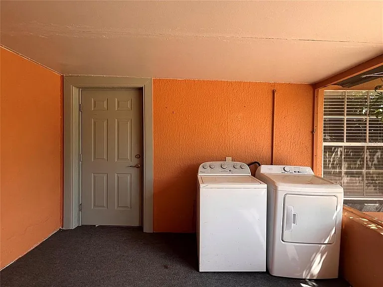 3900 Oak Pointe Blvd — Photo 13