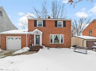 4932 Oakland Dr, Lyndhurst, OH