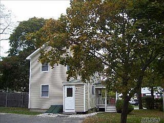 1st image of 86 Montauk Hwy
