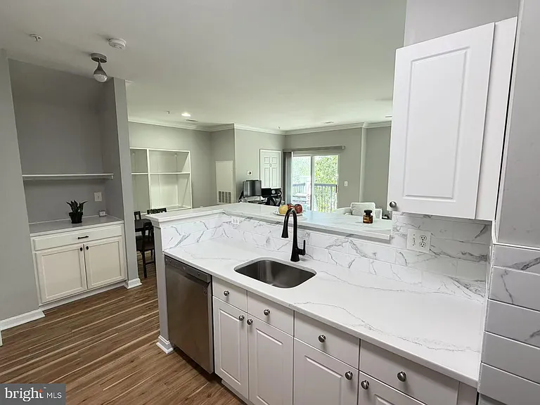 11353 Aristotle Dr #8-305 — Photo 11