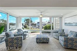2100 Gulf Shore Blvd N #120 — Photo 16