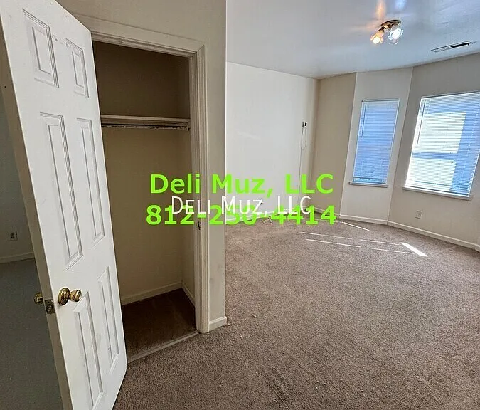 1427 Culver Dr #B — Photo 4