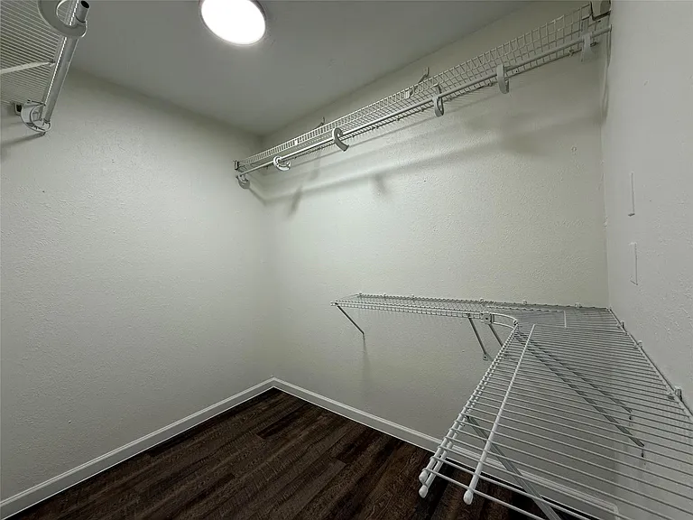 8 N Circlewood Gln — Photo 22