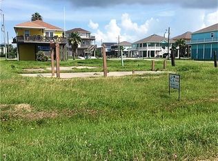 1337 Emerald Dr, Crystal Beach, TX 77650