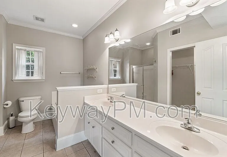 4890 Somerset Dr — Photo 14